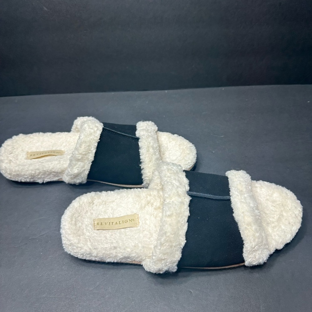 REVITALIGN Black and White Plush Slide Slippers size 12 brand new with out box - Picture 6 of 8